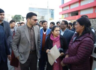 चकराता व कौलागढ़ रोड पर चल रहे भूमिगत परियोजनाओं का किया औचक निरीक्षण